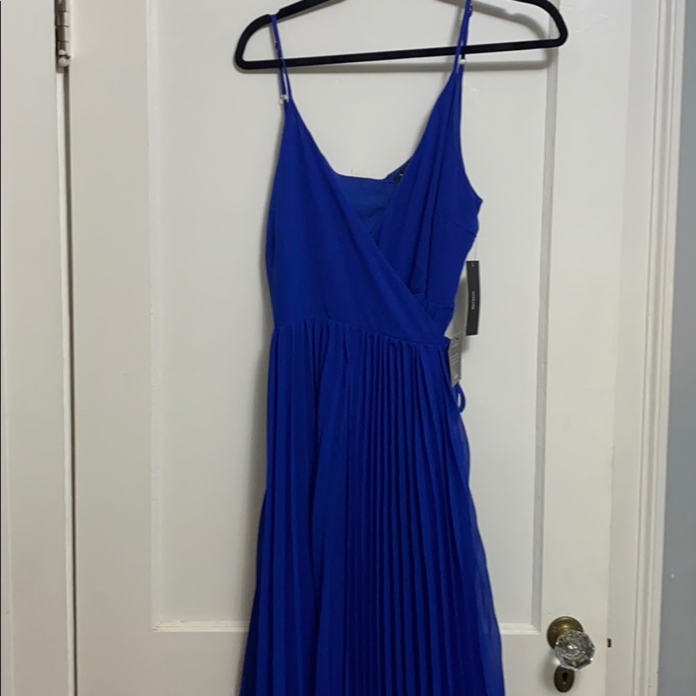 Lulu’s Wrap Pleated Midi Dress L